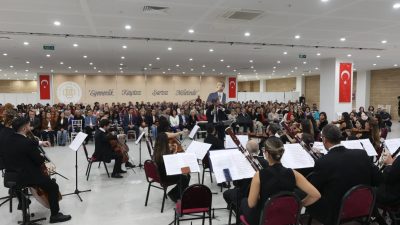 Çağdaş Yaşamı Destekleme Derneği’nin kurucusu; akademisyen, hekim, yazar ve insan