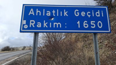 Karayolları Beypazarı 43. Şube şefliği, yollarda yer yer görülen sis