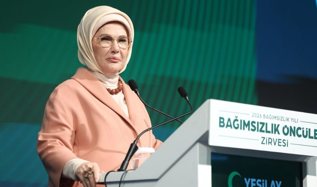 Cumhurbaşkanı Recep Tayyip Erdoğan’ın eşi Emine Erdoğan, “Bağımsız Gelecek, Sağlıklı