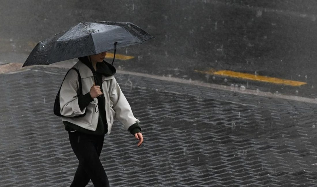 Hafta sonu yurdun iç ve batı kesimleri yağışlı havanın etkisi