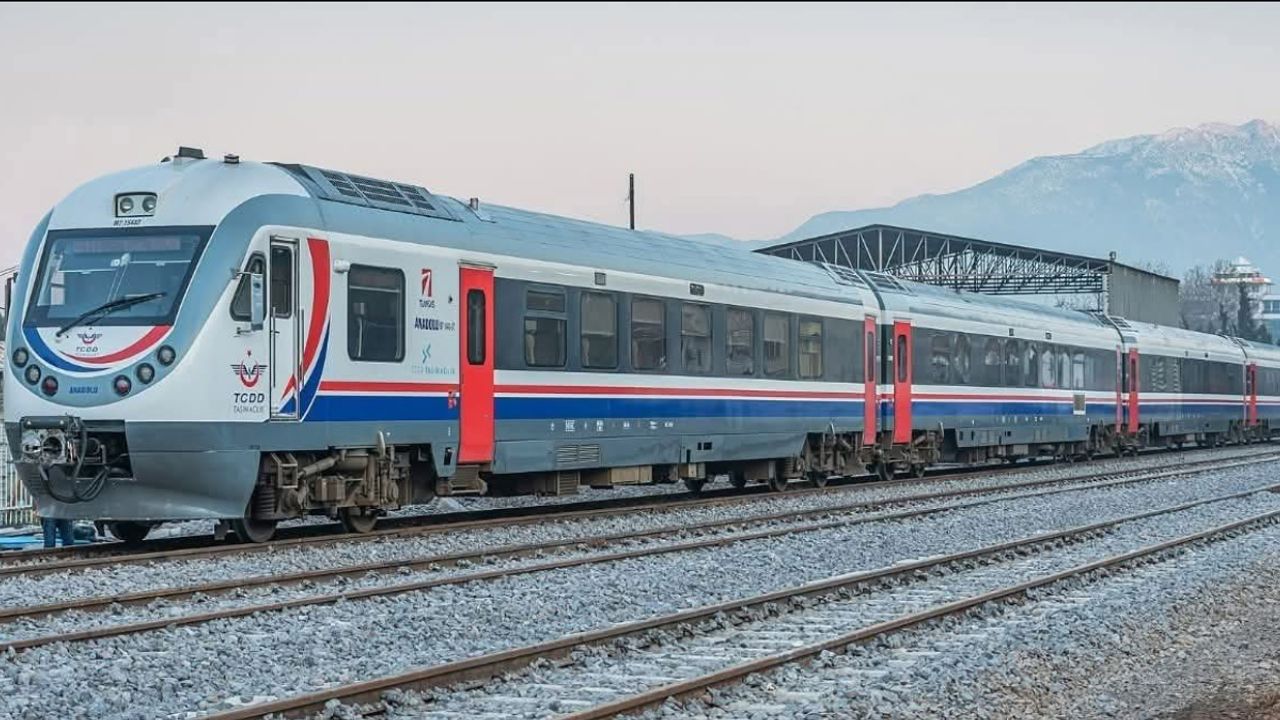 Otobüsle 3 saat süren yol, trenle yaklaşık 5 saatte tamamlanıyor