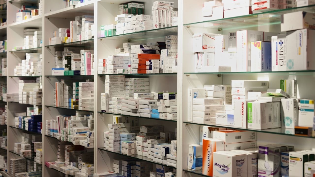 İlaç fiyatlarının belirlenmesinde esas alınan avro kuru, yapılan yeni düzenlemeyle