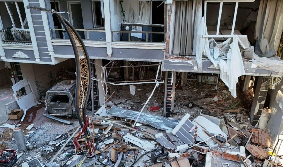 İzmir’in Torbalı ilçesinde 5 kişinin yaşamını yitirdiği, 63 kişinin yaralandığı