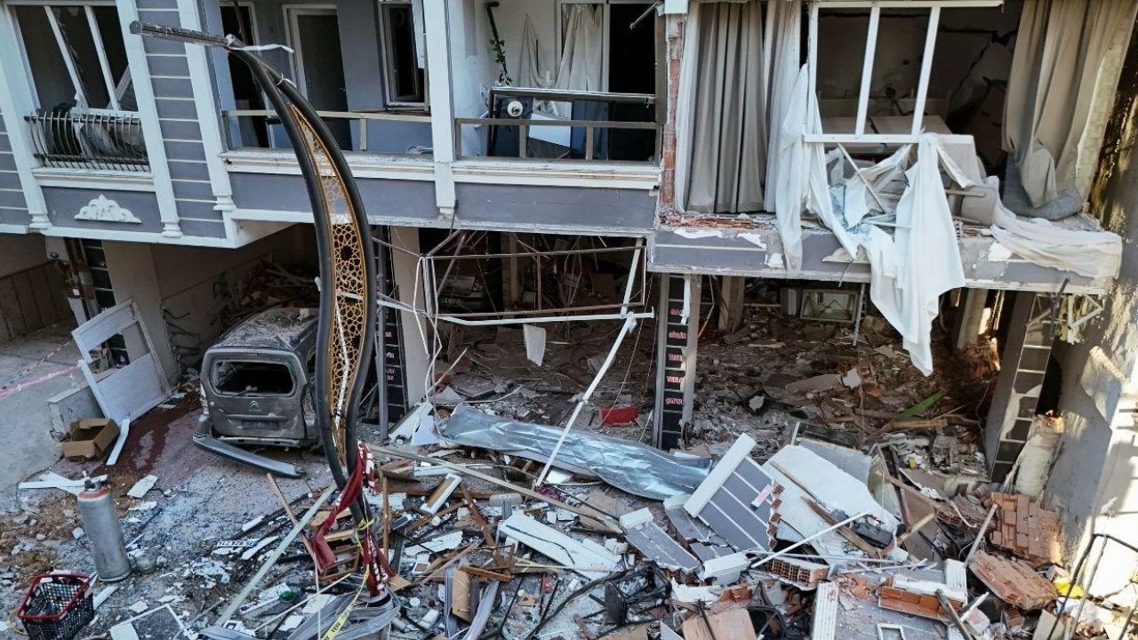 İzmir’in Torbalı ilçesinde 5 kişinin yaşamını yitirdiği, 63 kişinin yaralandığı