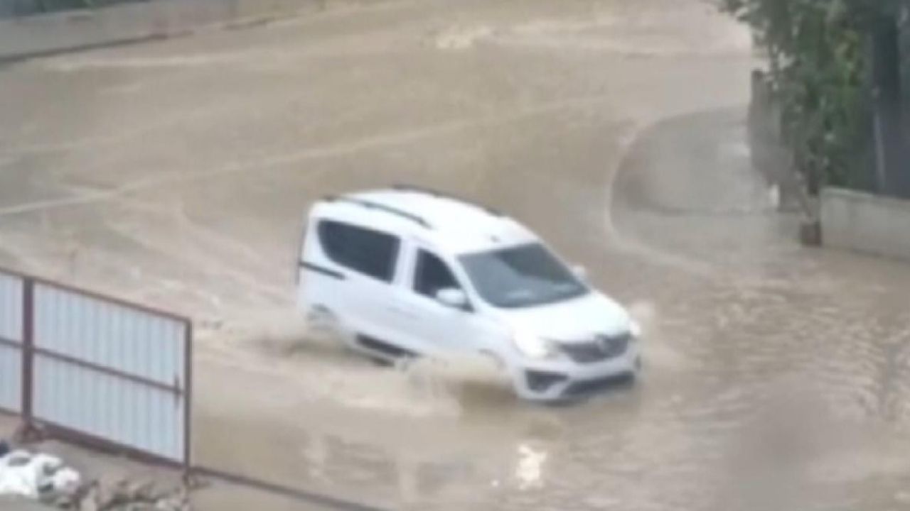 İzmir’in kuzey ilçeleri Aliağa, Foça, Dikili ve Bergama’da bu sabah