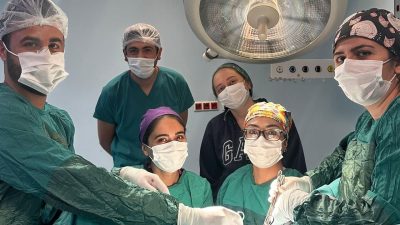 Kadın Hastalıkları ve Doğum Uzmanları, rahim sarkması şikâyetiyle başvuran hastaya