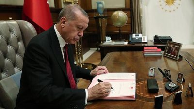 Cumhurbaşkanı Recep Tayyip Erdoğan’ın imzasını taşıyan atama kararları Resmi Gazete’de