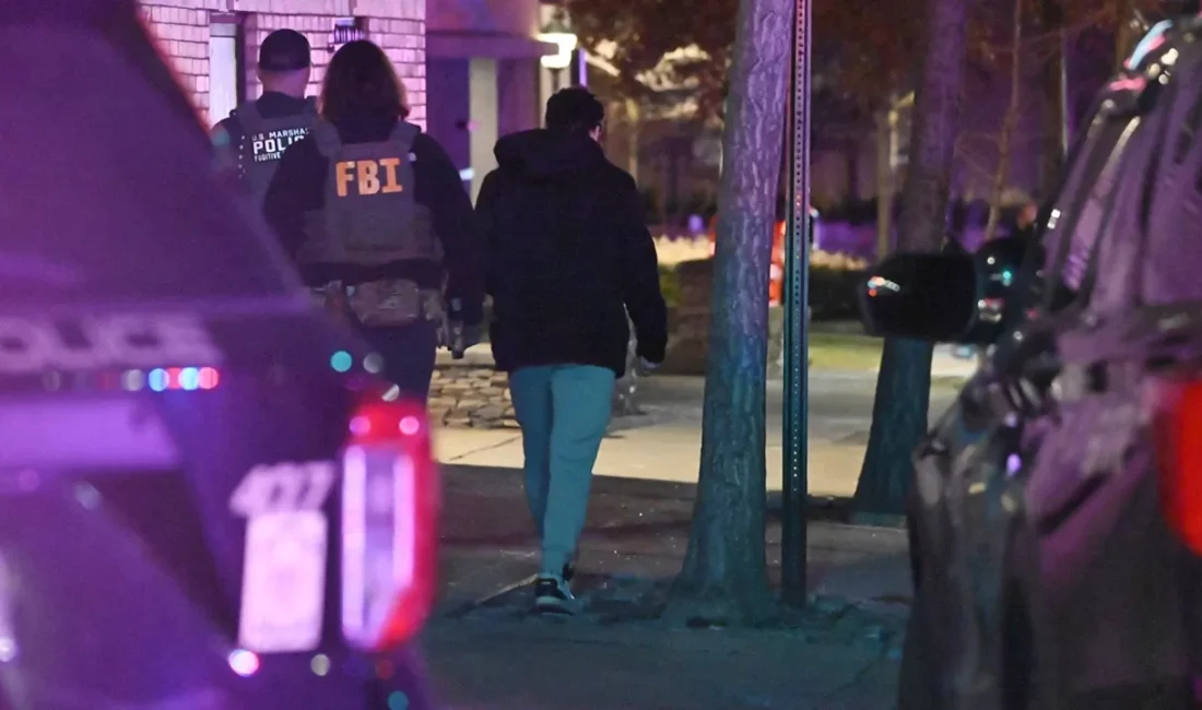 Amerika Birleşik Devletleri’nin Rhode Island eyaletinde bulunan Brown Üniversitesi’nde akşam