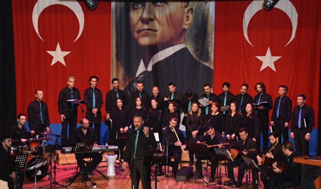 Kırıkkale Millî Eğitim Müdürlüğü tarafından düzenlenen Öğretmenler Korosu Türk Halk