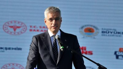 Sağlık Bakanı Memişoğlu konuşmasında; Türkiye’nin acil sağlık hizmetleri alanında attığı