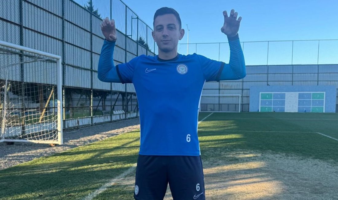 Çaykur Rizespor’un 27 yaşındaki Yunan orta saha oyuncusu Giannis Papanikolaou,