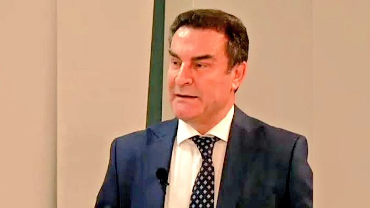 Akademisyen ve haber7.com yazarı Prof. Dr. Zakir Avşar, “Papa 14.